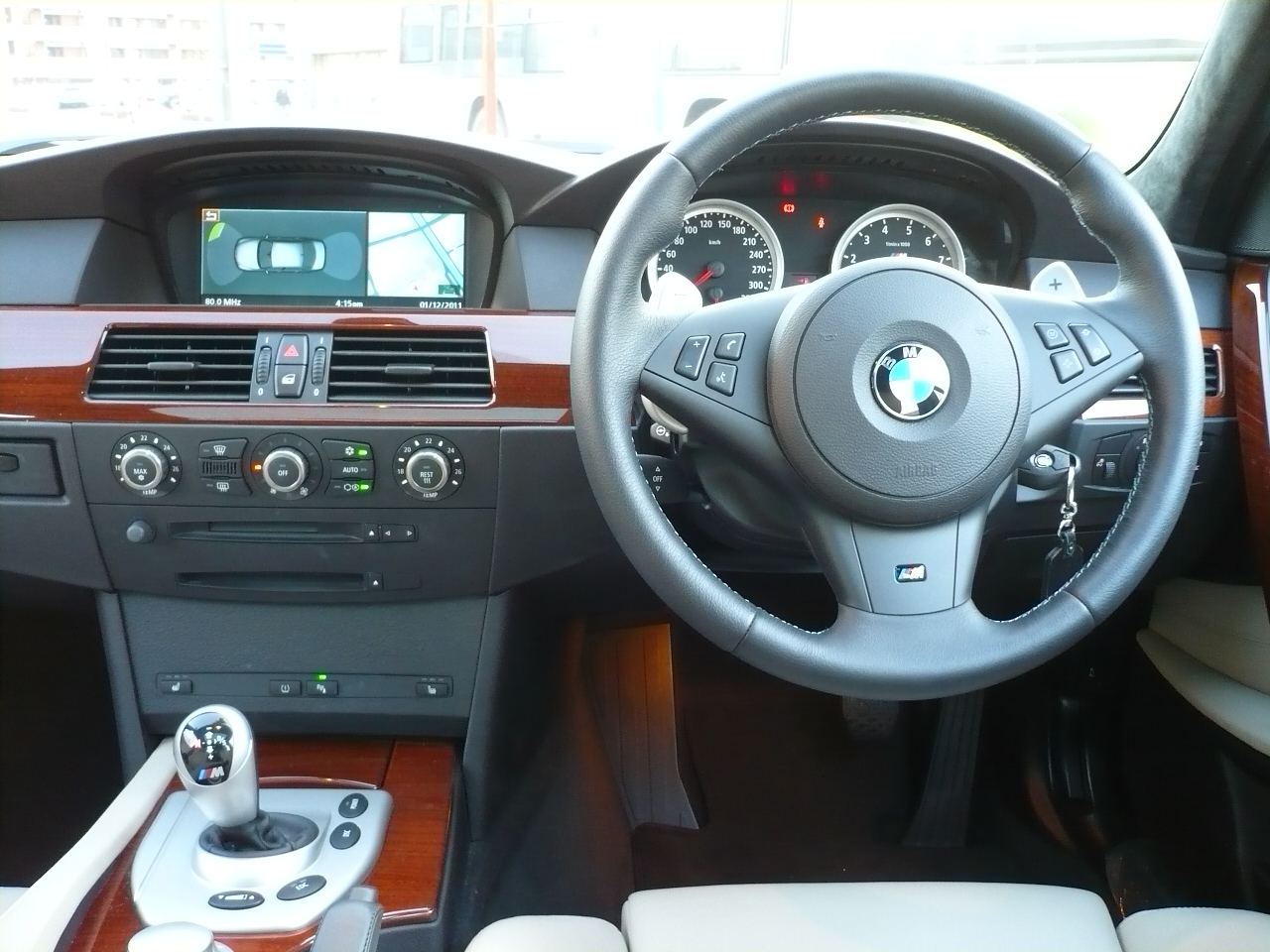 H17 BMW M5 SMG D/I[i[/HDD/s15000km